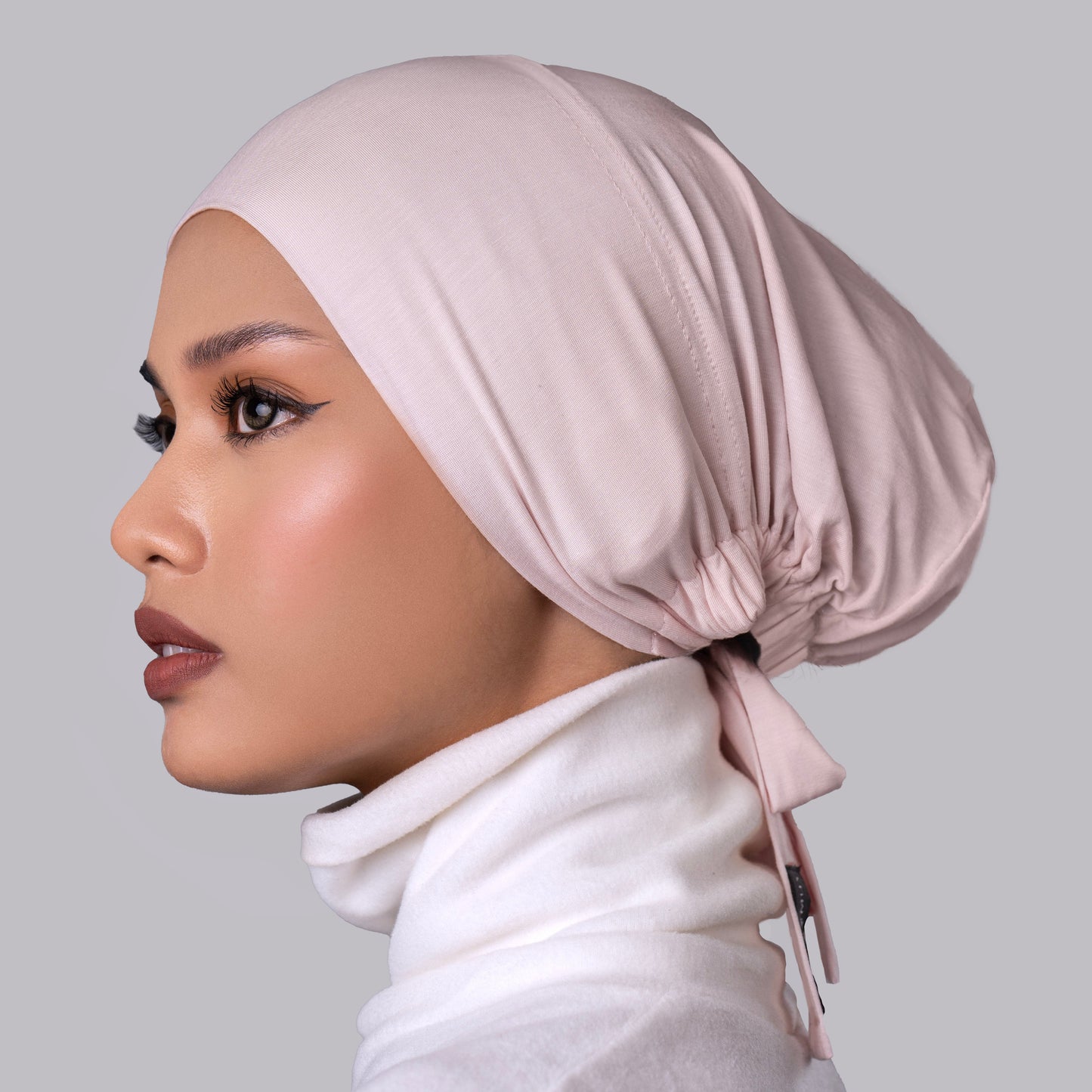 Reign Basic Tie